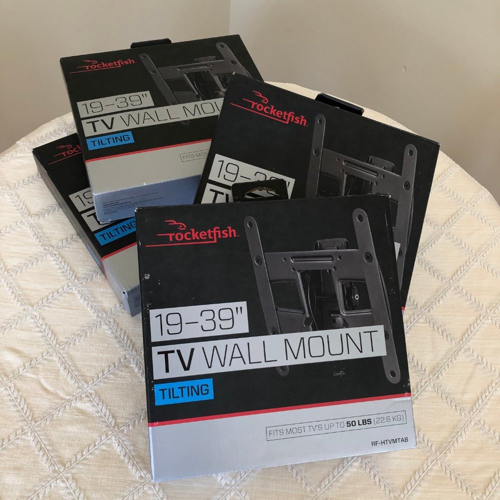 ONE (1) Rocketfish Tiliting TV Wall Mount NIB